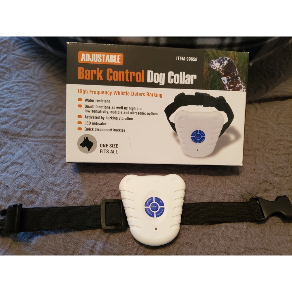 NEW Dog Bark Control Collar